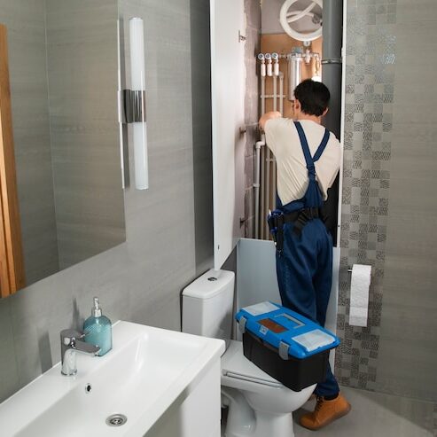 male-plumber-working-fix-problems-client-s-house_23-2150990698[1]